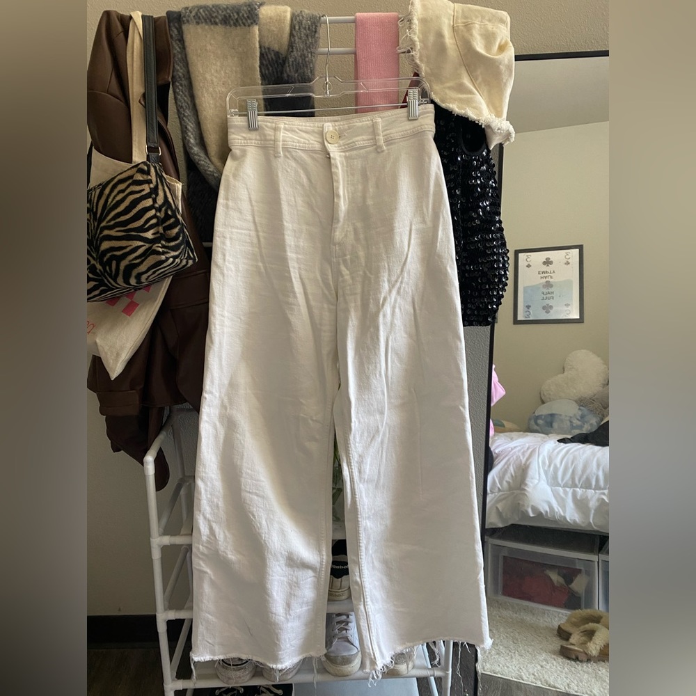 White high waisted Zara jeans